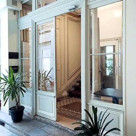 Camallo Paris Room photo