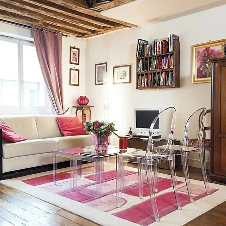 Camallo Paris Room photo